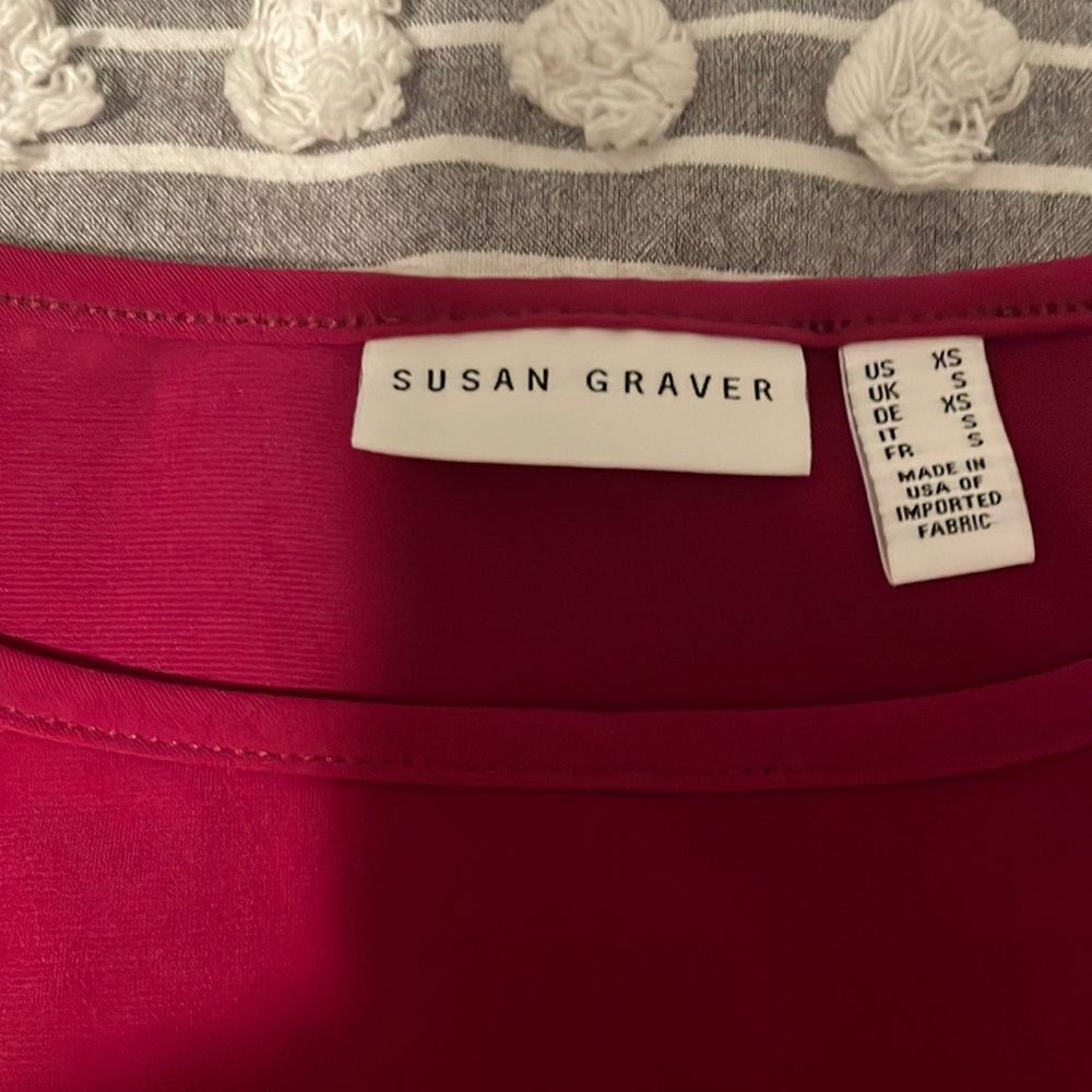 Susan Graver XS asymmetrical berry top